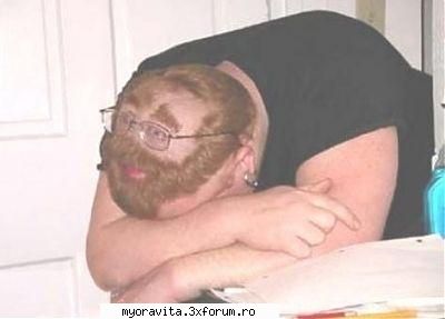 :rotfl: faina frizura